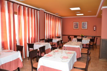 salón restaurante de especialidades